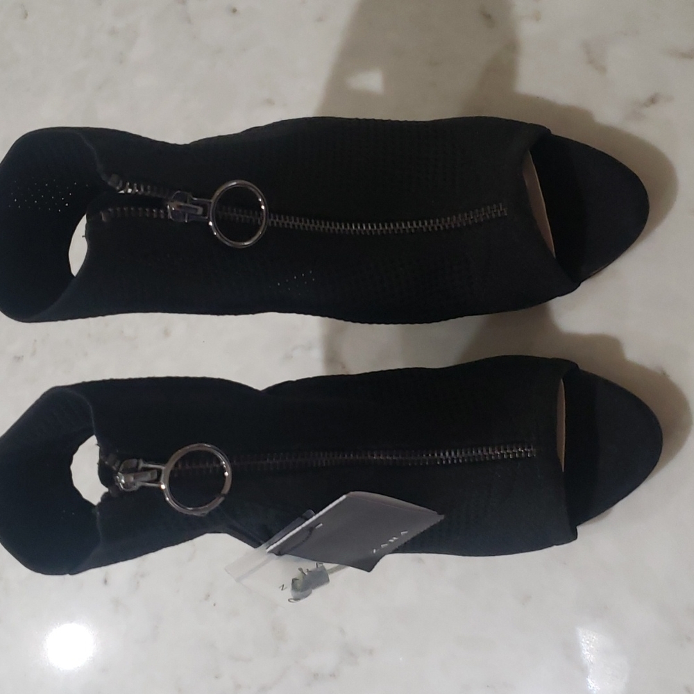 New Zara Blk Heels